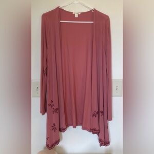 📦LAST CHANCE: DONATING📦 Francesca’s | Embroidered Lightweight Cardigan